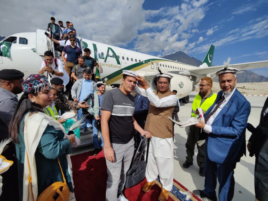 flight dubai to skardu airport