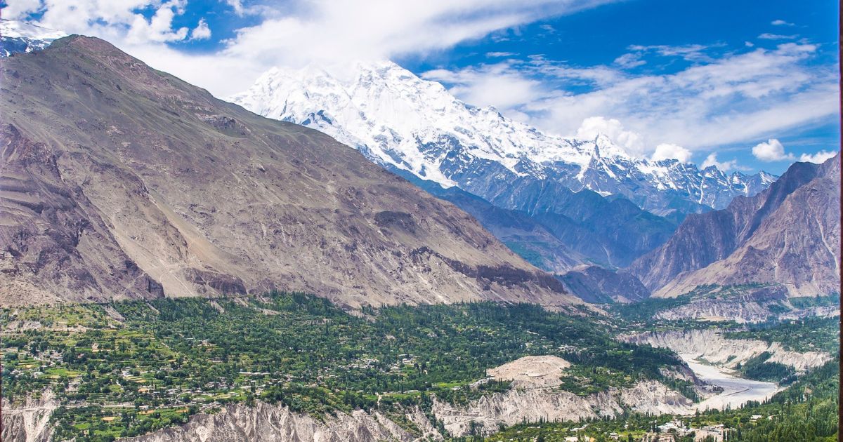 hunza valley pakistan-best places to visit in pakistan