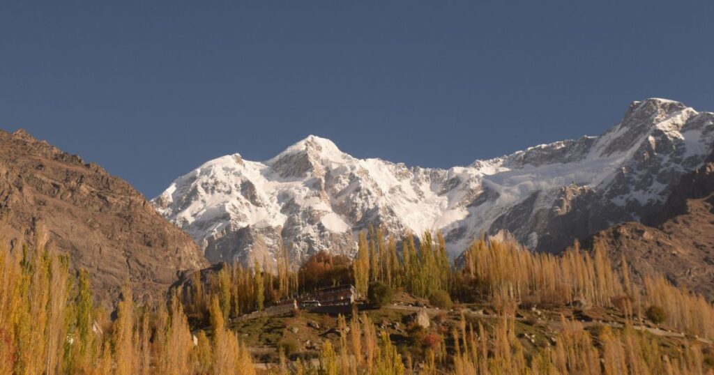 Hunza Embassy Hotel-karimabad hunza