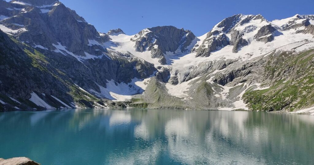 Katora lake-northern areas of pakistan